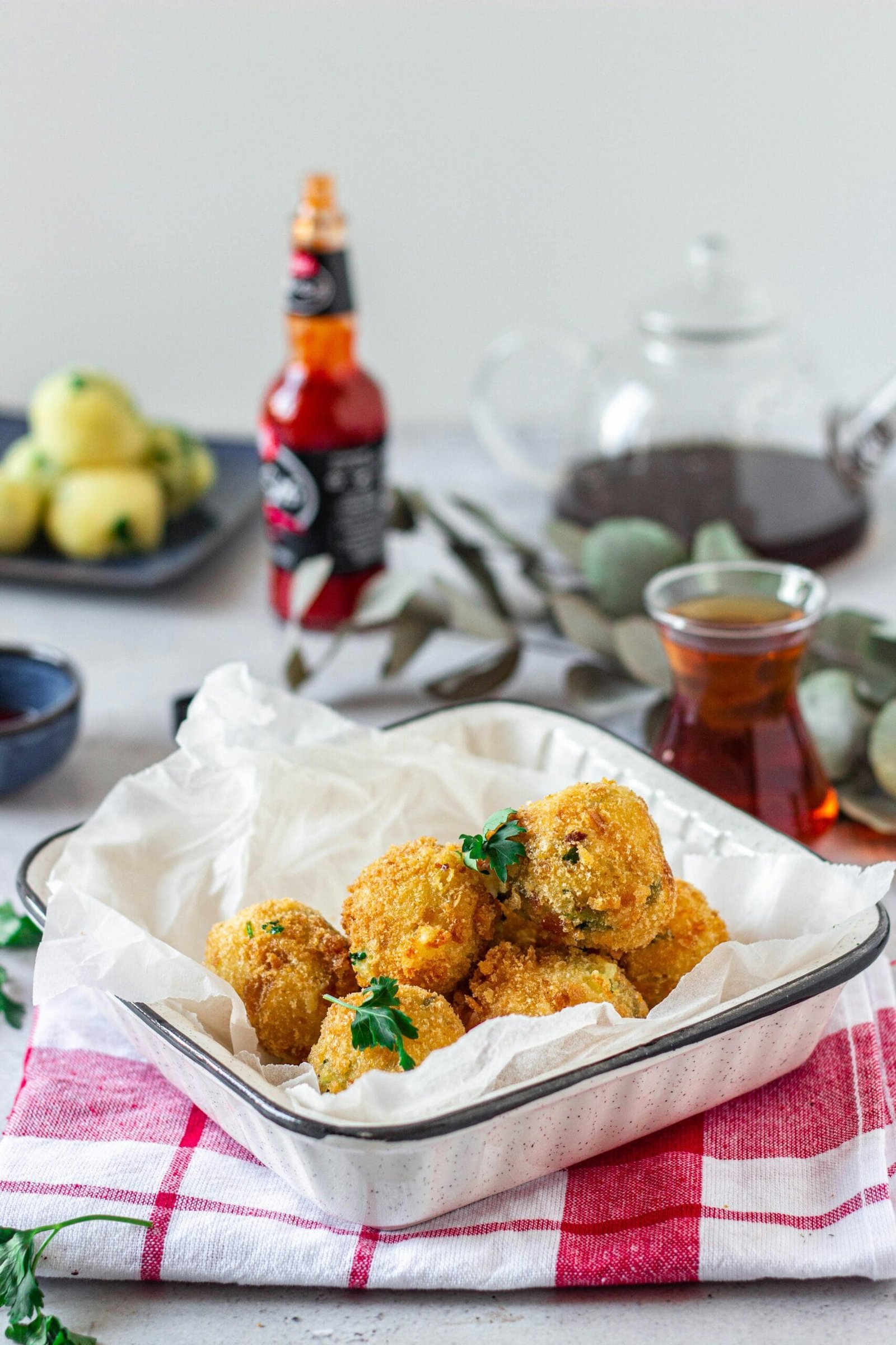 How Are Chefs Incorporating Locally Sourced Ingredients Into Korean Cooking?